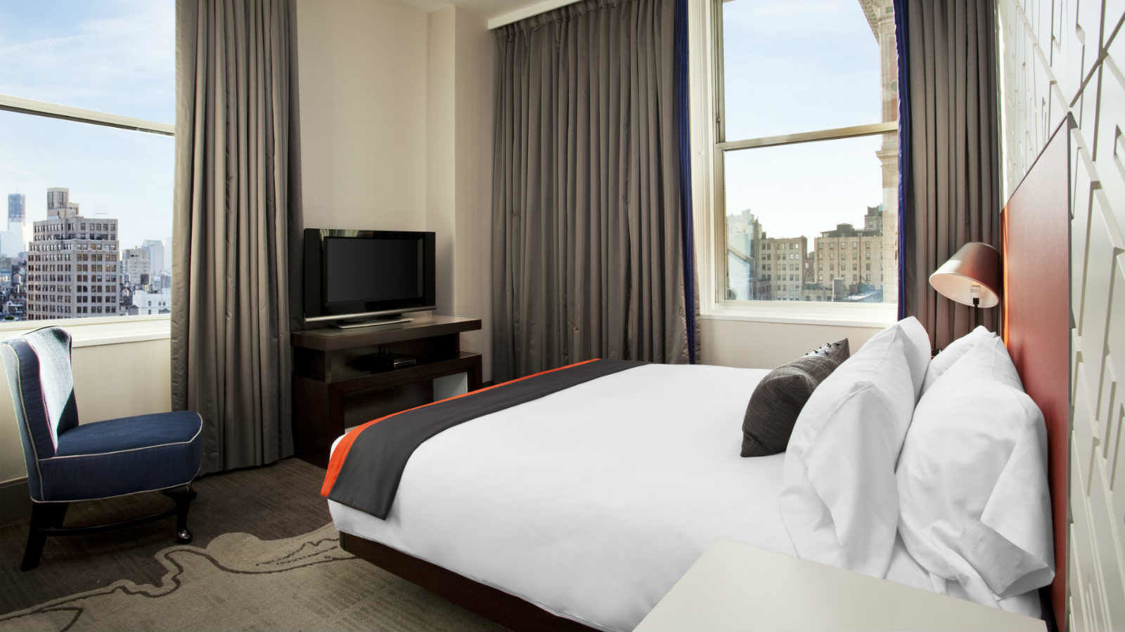 Cool Corner Suite